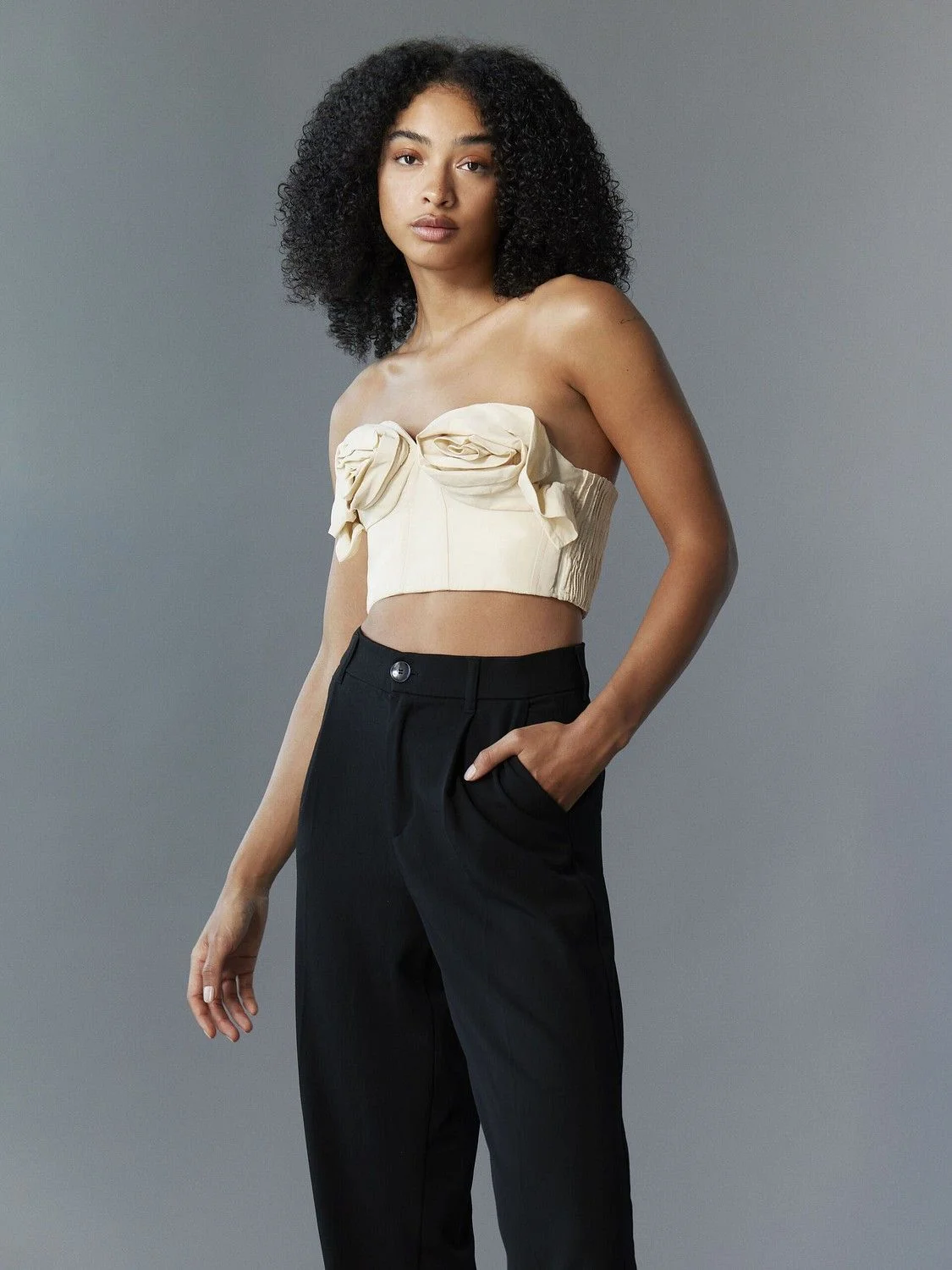 10-vanessa-adesina-main-book.webp