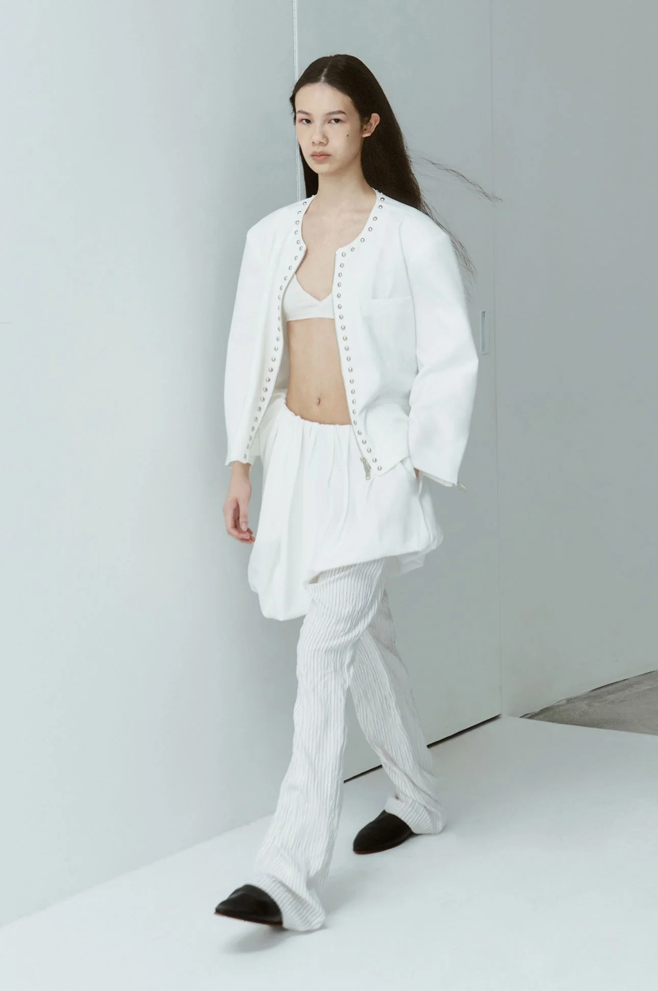 12-qianyu-yu-modelbook.webp