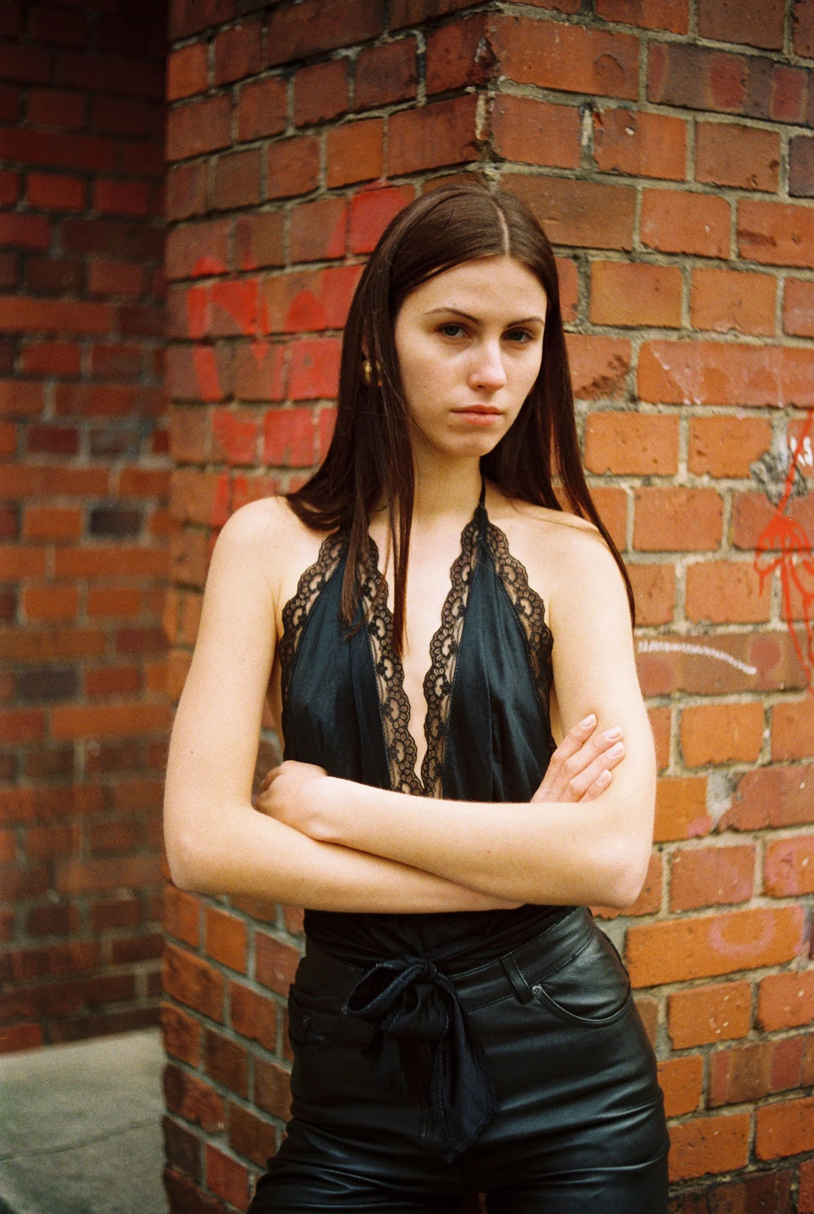20-leonie-rolle-main-book.webp