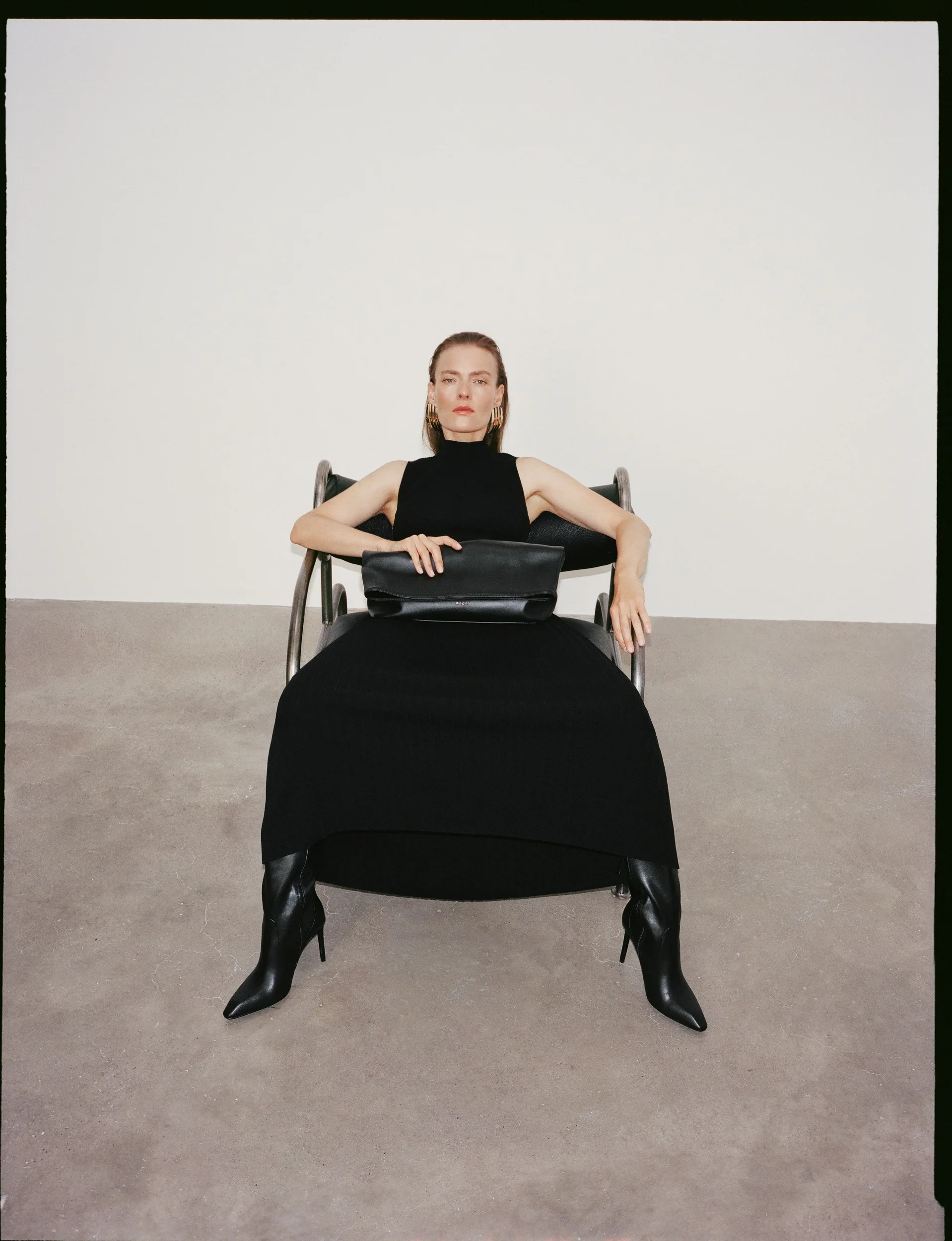 24-ania-kisiel-main-book.webp