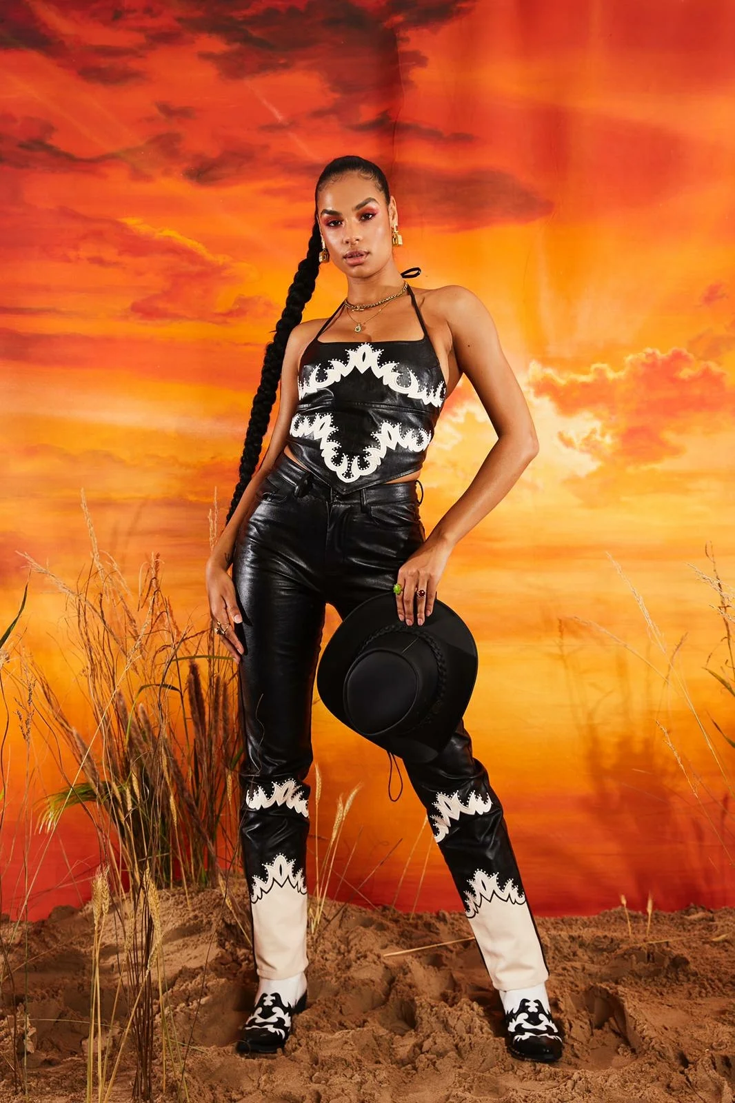 24-erica-carvalho-main-book.webp