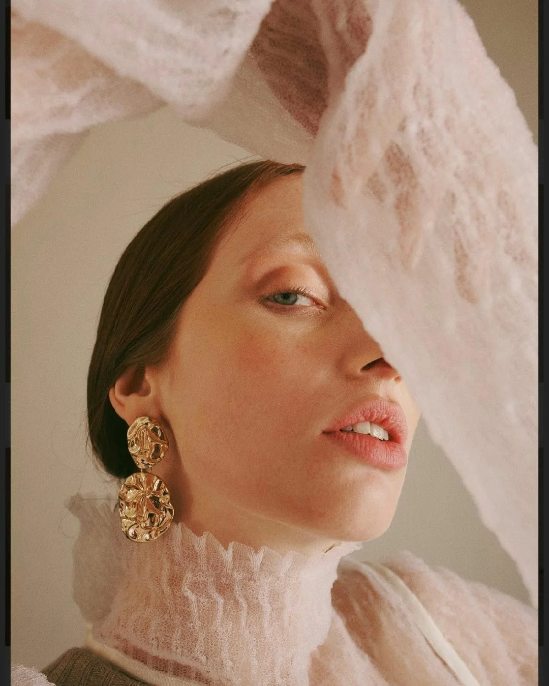 28-alina-burkle-portfolio.webp