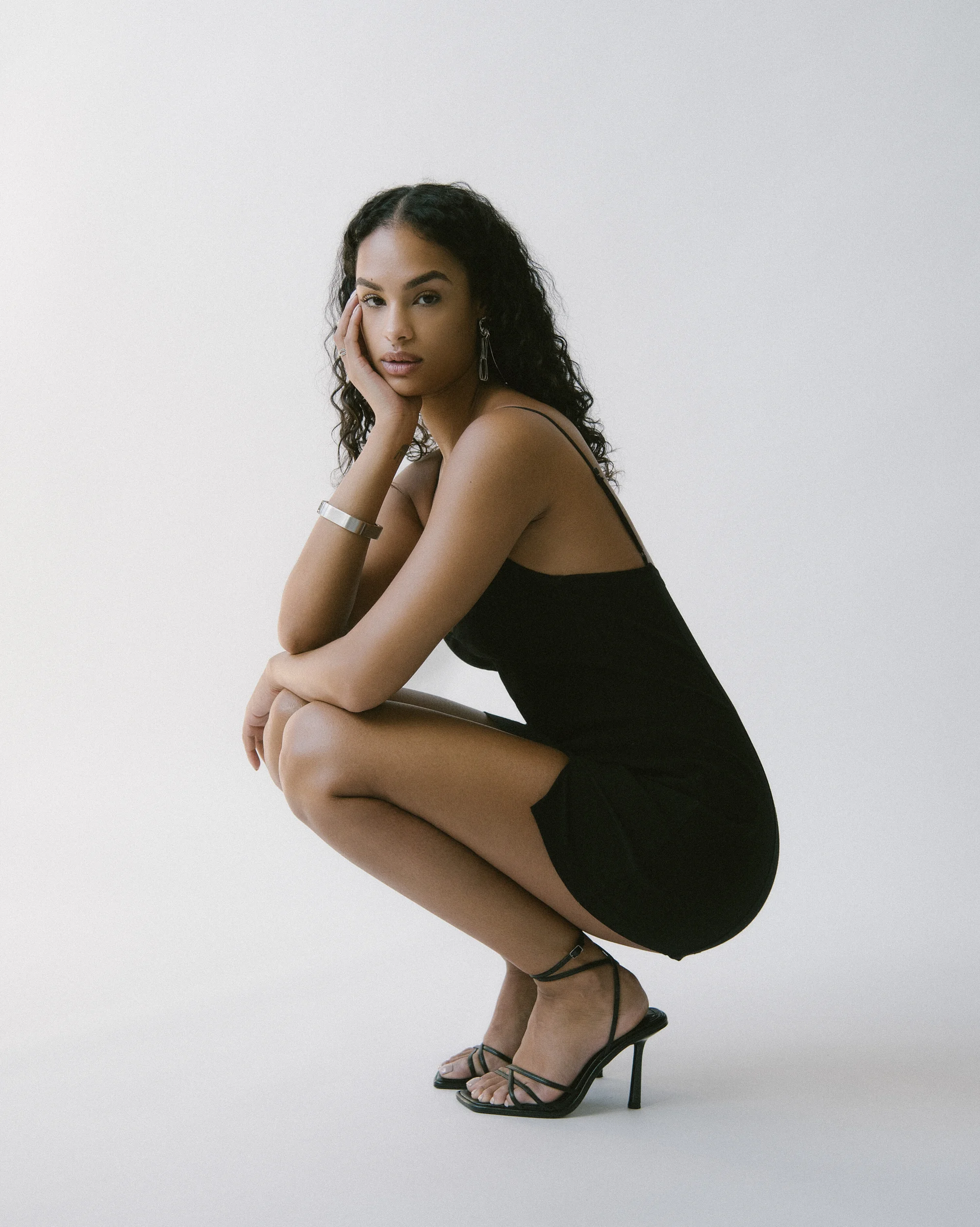 5-erica-carvalho-main-book.webp