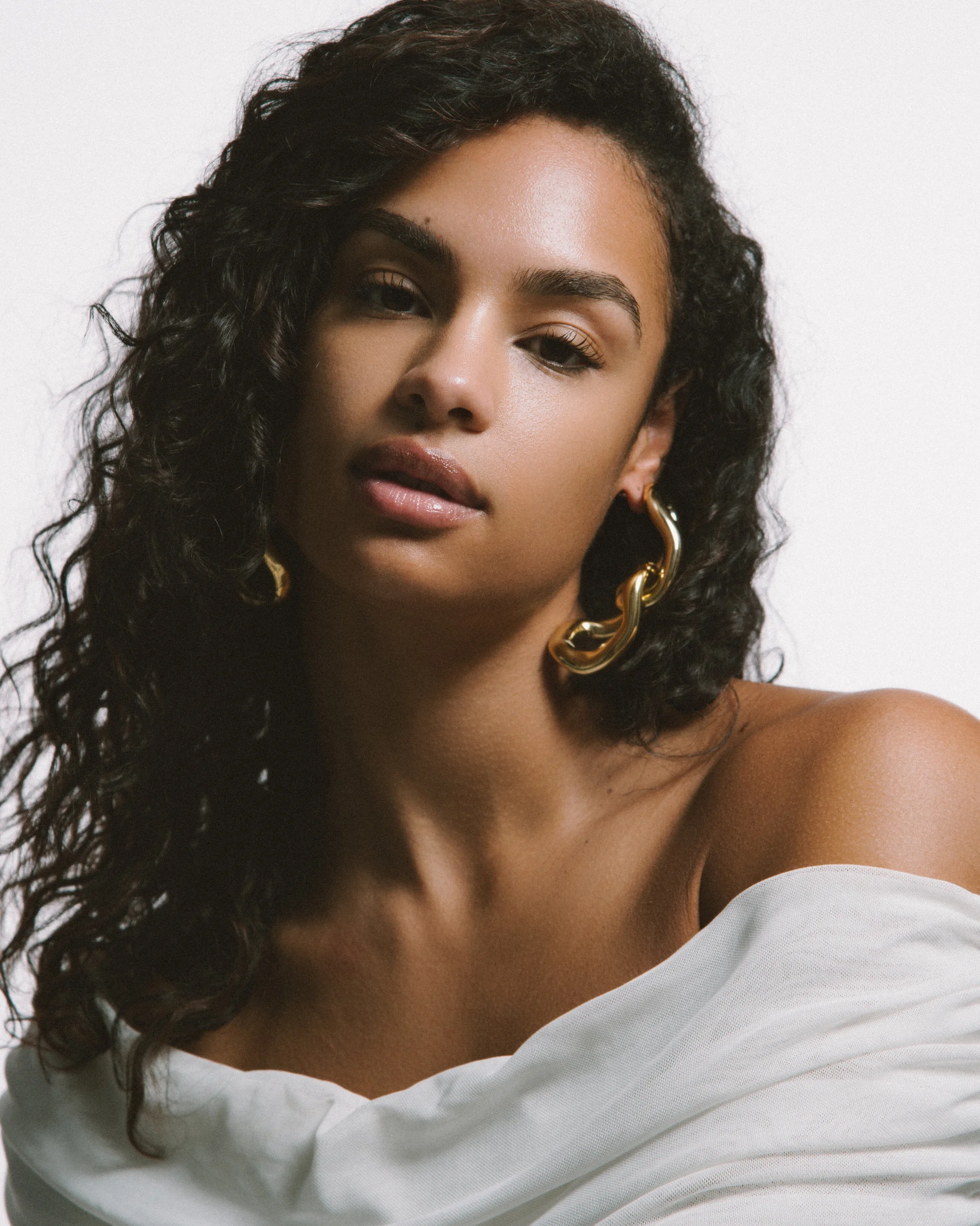 9-erica-carvalho-main-book.webp